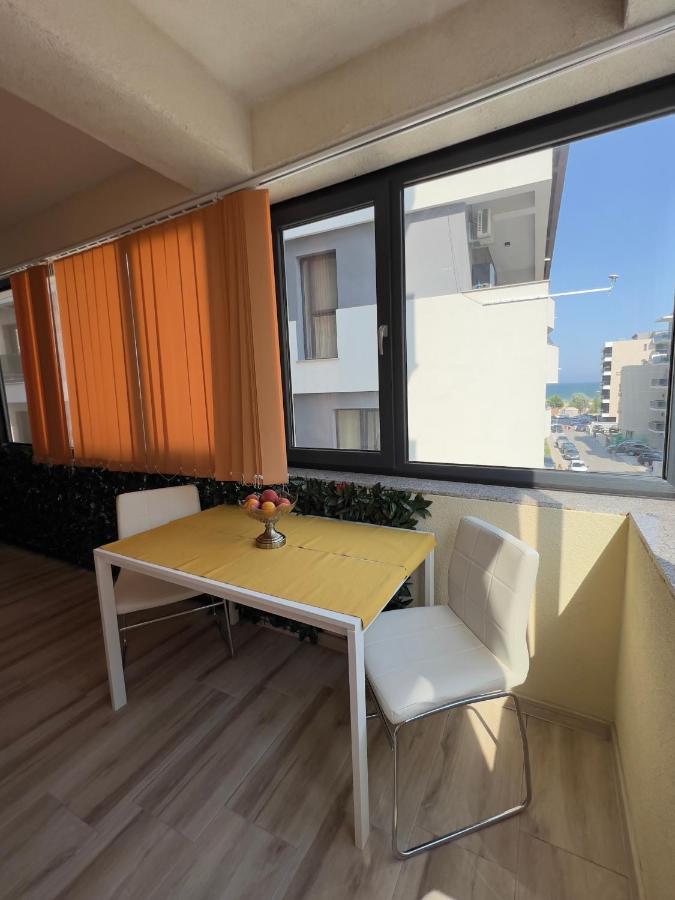 Aniversarium Grand Apartment Năvodari Exteriör bild